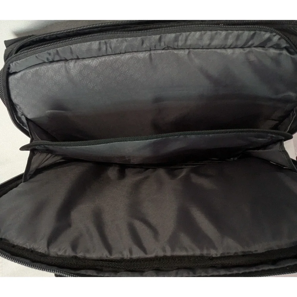 Solo New York Laptop Briefcase Messenger Bag Black Large Excellent Professional